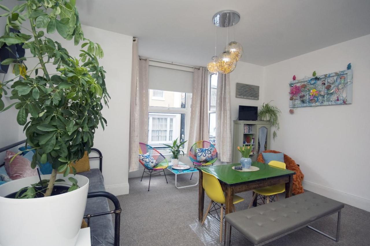 Enjoy 1, Pier Street, Wightlink Offer